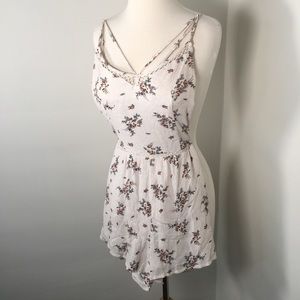 Hollister XS romper shorts gauze viscose